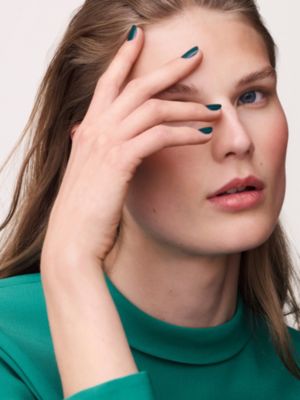Nail polish, Vert Écossais, View: Worn, worn, view 3 of 6