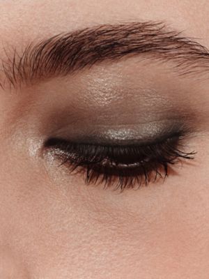 Eye shadow quartet, Ombres Fumées, View: Worn, worn, view 3 of 10