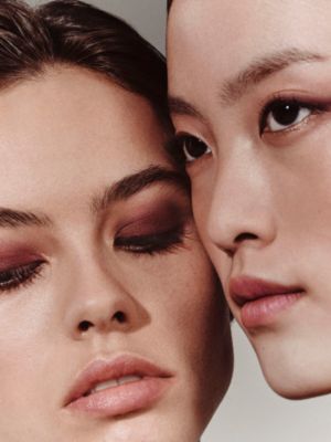 Eye shadow quartet refill, Ombres Mordorées, View: Worn, worn, view 6 of 7