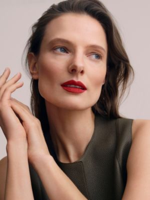 Matter Lippenstift in limitierter Edition, Rouge Cinabre, Ansicht: Getragene Ansicht, worn, Ansicht 8 von 9