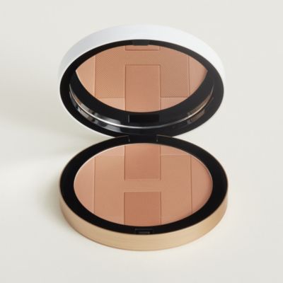 Hermès face make-up: powders and highlighters | Hermès USA