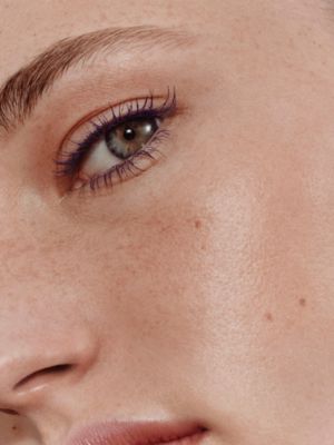 Mascara revitalisierende Volumenpflege, Violet Indigo, Ansicht: Getragene Ansicht, worn, Ansicht 4 von 8