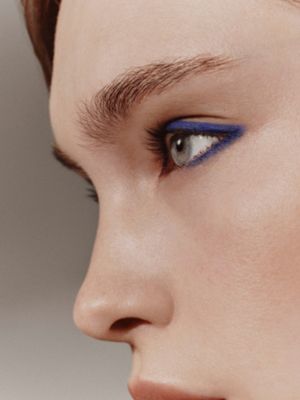 Eye pencil, Bleu Outremer, View: Worn, worn, view 5 of 8