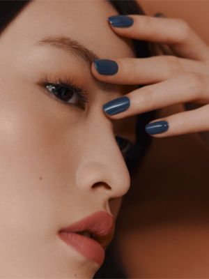 愛馬仕指彩護手系列限量版指甲油，Bleu Agate, 檢視: 佩戴, worn, 檢視共4張圖片的第7張