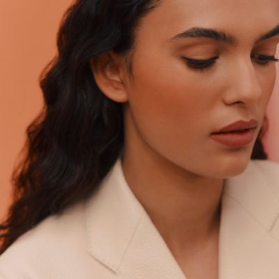エルメスのメイクアップアイテムをご覧ください | Hermès - エルメス