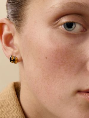 Mini Pop H耳環, 檢視: 佩戴, worn, 檢視共2張圖片的第2張