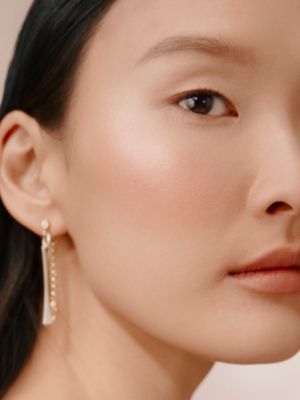 Les Grigris Hermès Face and eye illuminating powder, Limited edition, Or Permabrass, View: Worn, worn, view 2 of 7