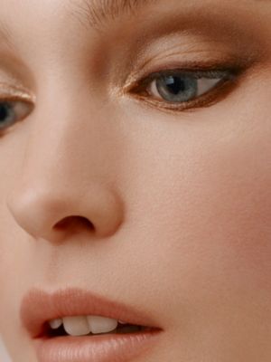 Eye shadow quartet, Ombres Sables, View: Worn, worn, view 3 of 8