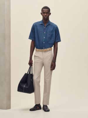 Short-sleeve straight cut shirt with notched collar