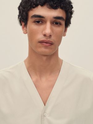 V-neck boxy fit shirt, View: Worn, worn, view 4 of 7