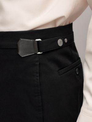 Chelsea 가죽 탭 팬츠, 보기: 이미지: 제품 착용 이미지, worn, 4개 중 5번째 보기