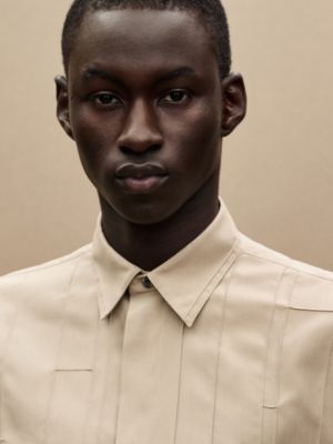 "Nervures H" straight cut silk shirt with Louis collar, View: Worn, worn, view 4 of 7