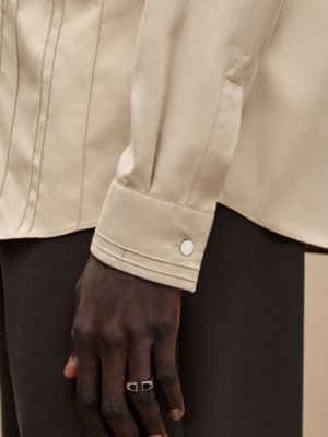 "Nervures H" straight cut silk shirt with Louis collar, View: Worn, worn, view 5 of 7