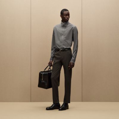 Straight cut shirt with contrasted detail