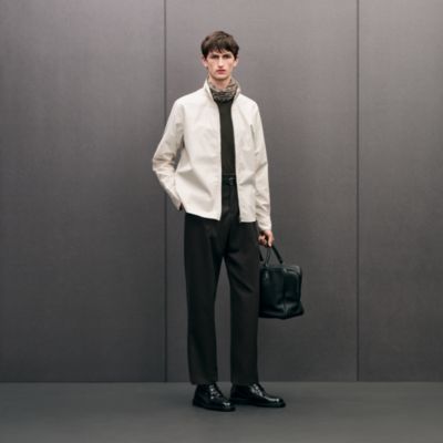 Straight cut shirt with contrasted detail