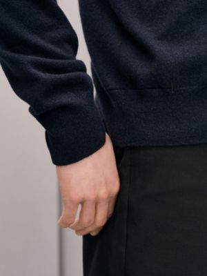 “H Bartack” 캐시미어 버튼 가디건, 보기: 이미지: 제품 착용 이미지, worn, 3개 중 5번째 보기