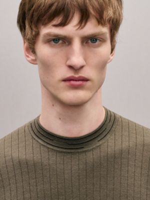 ラウンドネックニット 《デタイユ・エトリヴィエール》, イメージ: 着用例, worn, ビュー4の5