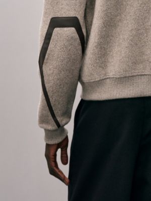 Sweatshirt mit Reißverschlusskragen und Lederdetail, Ansicht: Getragene Ansicht, worn, Ansicht 5 von 6