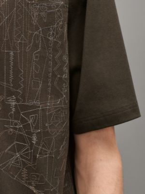 "Quadrige"刺繡T恤, 檢視: 佩戴, worn, 檢視共5張圖片的第5張