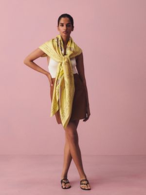 Le Pegase d'Hermès scarf 140, View: Worn, worn, view 2 of 3
