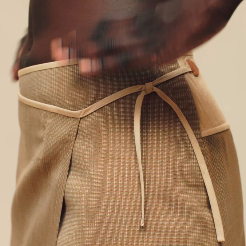 エルメス　スカート40サイズ HERMES（エルメス）ロング・マキシ丈スカート ベージュ サイズ:40(M位