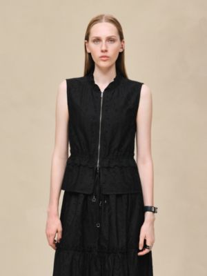 Sleeveless embroidered blouse, View: Worn, worn, view 2 of 5