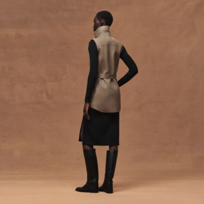 エルメス HERMES ダークブラウン ディアスキンレザー フレアスカート エルメスのレザーコレクション：レディス レザーウェア | Hermès