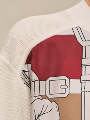 ショートスリーブルーズフィットニット 《グラン・マネージュ・デタイユ・リミックス》モチーフ, イメージ: 着用例, worn, ビュー4の5