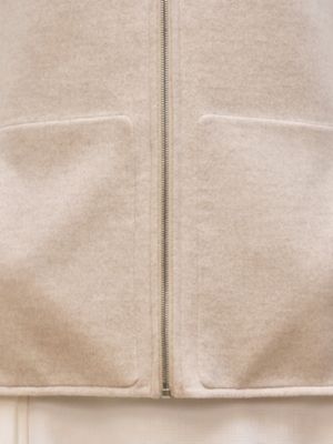 캐시미어 스트레이트 베스트, 보기: 이미지: 제품 착용 이미지, worn, 5개 중 6번째 보기