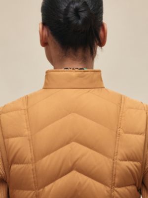 리버서블 슬리브리스 재킷, 보기: 이미지: 제품 착용 이미지, worn, 7개 중 8번째 보기