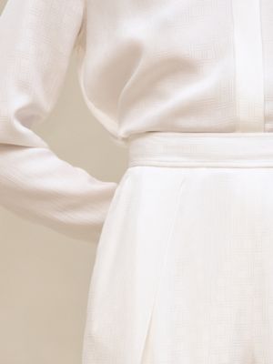 Calça em seda, Exibir: Sendo usado, worn, visualizar 4 de 6