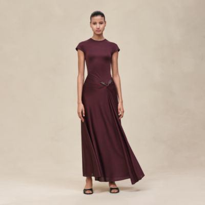 Vestido drapeado con detalle joya