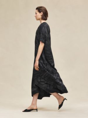 "Soleil de Soie Poudre" classic caftan, View: Worn, worn, view 2 of 6