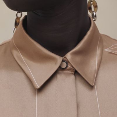 "L'Enseigne du Sellier" shirt, View: video, view 2 of 6