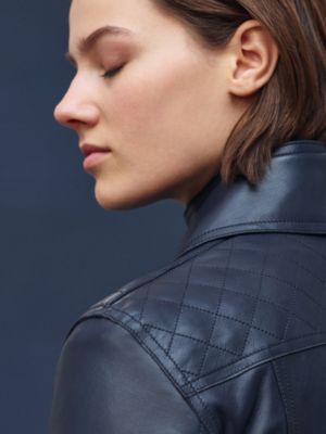 レザーショートトレンチコート, イメージ: 着用例, worn, ビュー6の8
