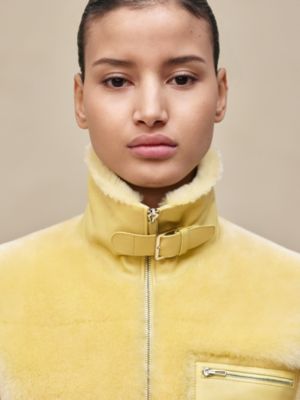 가죽 쇼트 코트, 보기: 이미지: 제품 착용 이미지, worn, 4개 중 7번째 보기