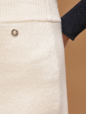喀什米爾短裙, 檢視: 佩戴, worn, 檢視共5張圖片的第5張