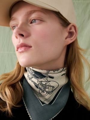 Ex-Libris scarf 45, View: Worn, worn, view 2 of 3