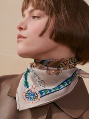 Harnais de Coeur scarf 45, View: Worn, worn, view 2 of 3