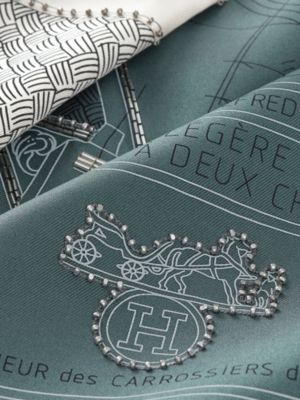 Außergewöhnliches besticktes Schultertuch Petit Duc, Ansicht: Detailansicht, detail, Ansicht 3 von 4