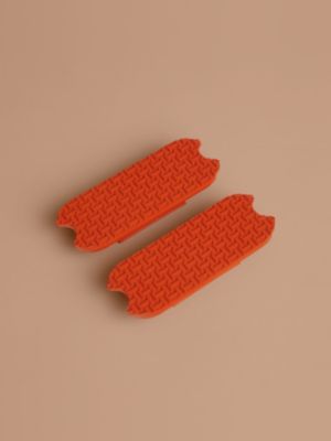 H stirrup floors