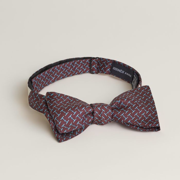 HERMES - Navy Blue Burgundy Knotted Print Bow Tie - Blue, Red