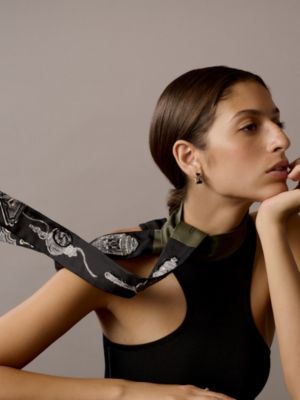 Merveilleuses Lanternes Exceptional embroidered Twilly, View: Worn, worn, view 2 of 3