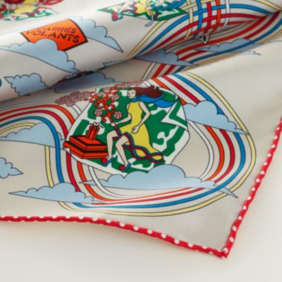Club Fashionista: Timeless Pieces: The Hermes Scarf