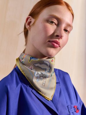 Caracteristick Detail scarf 45, View: Worn, worn, view 2 of 3