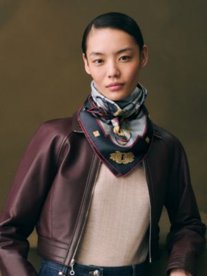 Les Cles double face scarf 90, View: Worn, worn, view 3 of 7