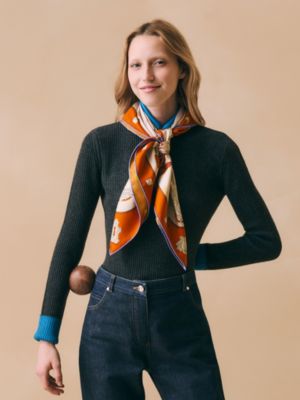 Les Cles double face scarf 90, View: Worn, worn, view 2 of 7