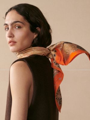Mille Feuilles de Soie double face scarf 90, View: Worn, worn, view 2 of 6