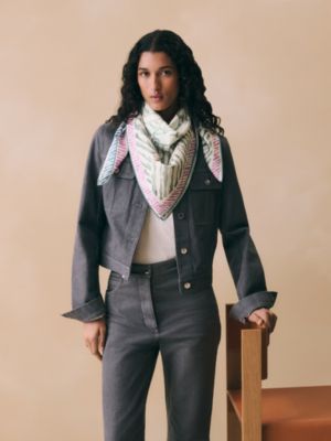 Au Triple Galop double face scarf 90, View: Worn, worn, view 2 of 7