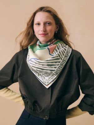 Au Triple Galop double face scarf 90, View: Worn, worn, view 3 of 7